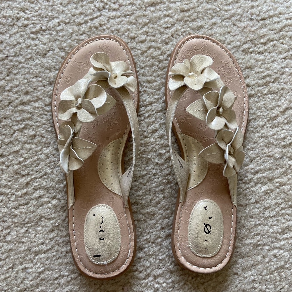 BOC women’s sandals, very good condition!